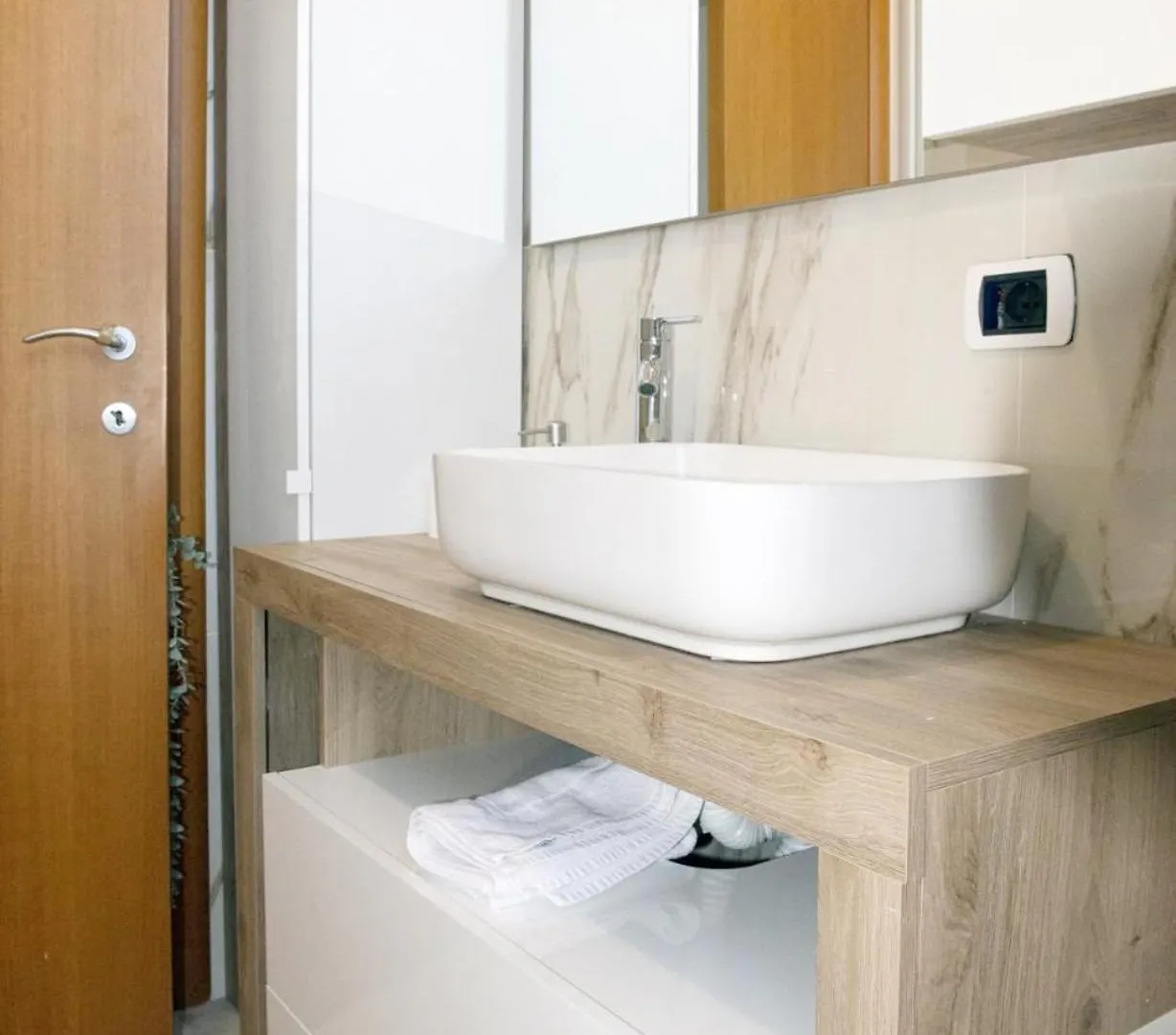 Ca Granda Urban Suite - Niguarda Milan 0*,  Italy